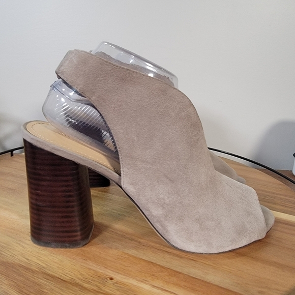Gibson & Latimer Londyn Suede Slingbacks Booties Heels Size 10 - Picture 4 of 17